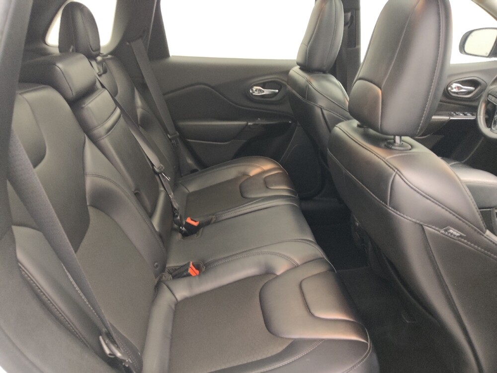 2019 Jeep Cherokee in Wichita, KS 67207 - 18092568 19