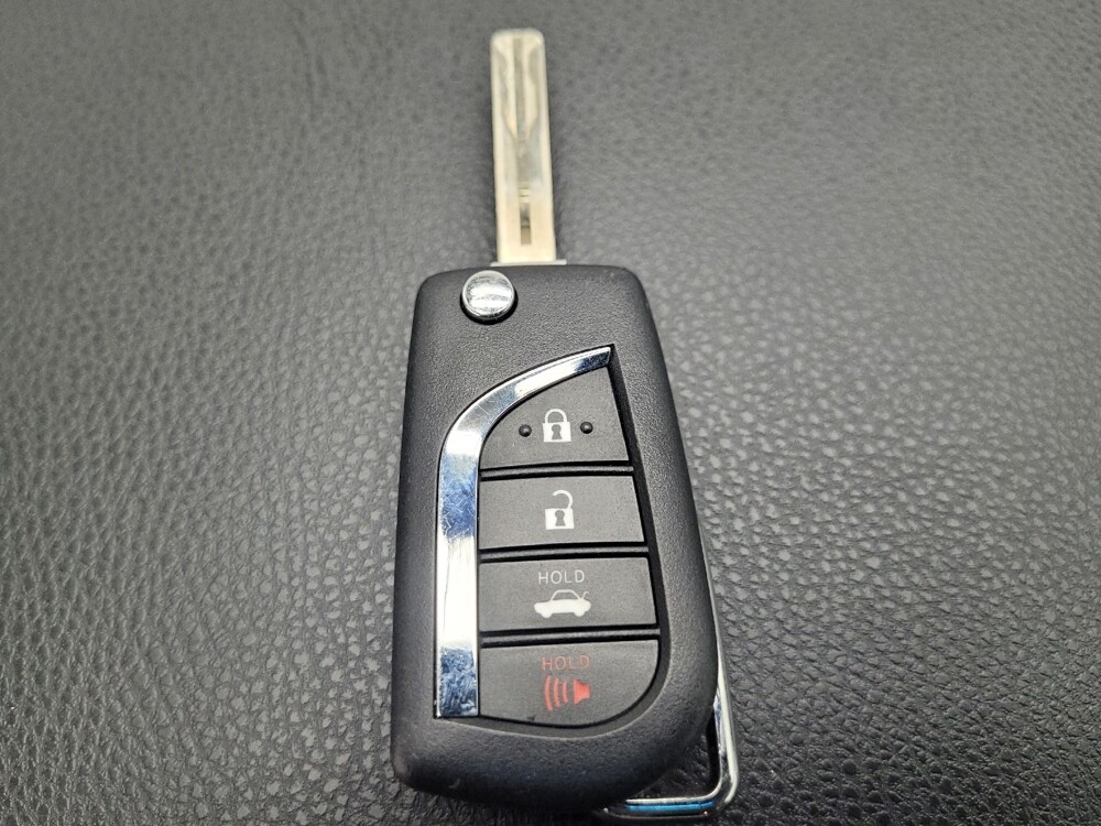 2019 Toyota Camry in Las Vegas, NV 89102 - 18092572 32