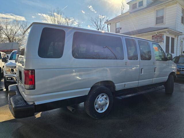 2007 Ford E-350 and Econoline 350 in Blauvelt, NY 10913 - 18092578 8