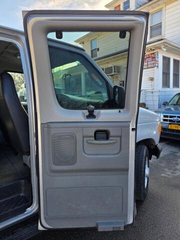 2007 Ford E-350 and Econoline 350 in Blauvelt, NY 10913 - 18092578 45