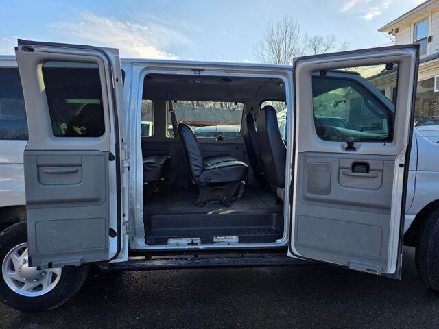 2007 Ford E-350 and Econoline 350 in Blauvelt, NY 10913 - 18092578 41