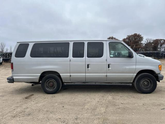 2007 Ford E-350 and Econoline 350 in Blauvelt, NY 10913 - 18092578 7