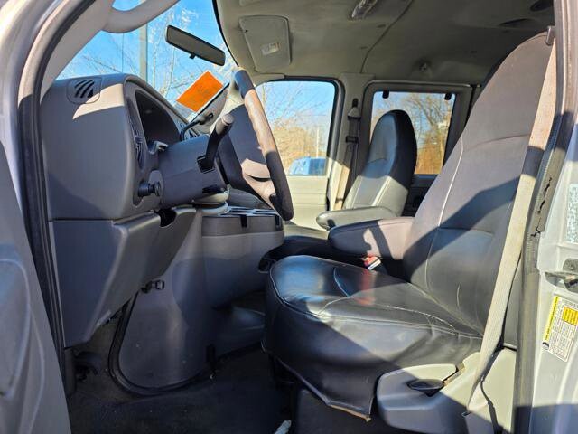 2007 Ford E-350 and Econoline 350 in Blauvelt, NY 10913 - 18092578 11