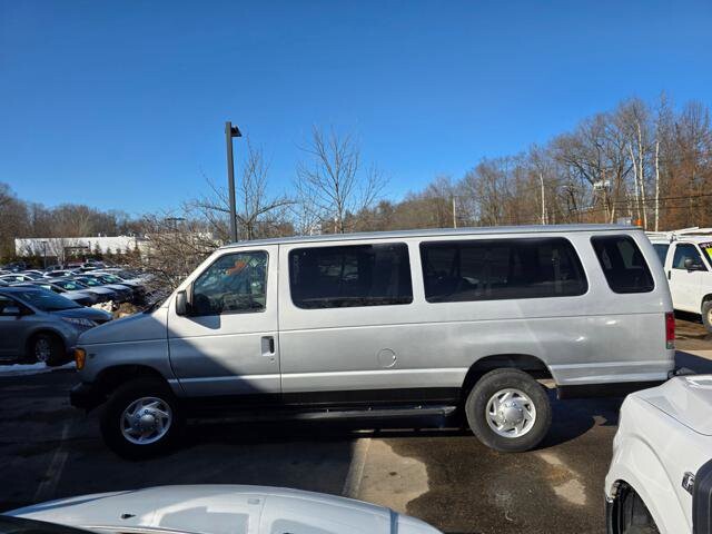 2007 Ford E-350 and Econoline 350 in Blauvelt, NY 10913 - 18092578 5