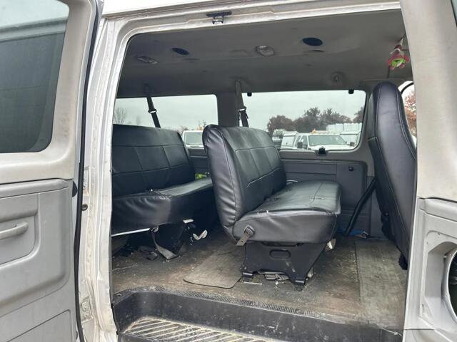 2007 Ford E-350 and Econoline 350 in Blauvelt, NY 10913 - 18092578 11