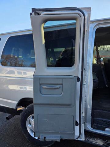 2007 Ford E-350 and Econoline 350 in Blauvelt, NY 10913 - 18092578 43