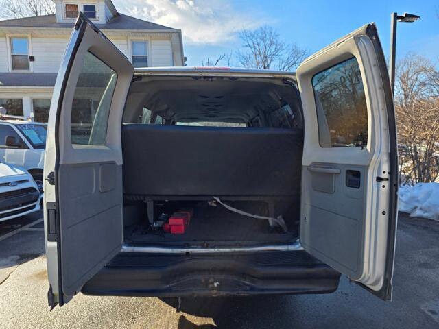 2007 Ford E-350 and Econoline 350 in Blauvelt, NY 10913 - 18092578 26