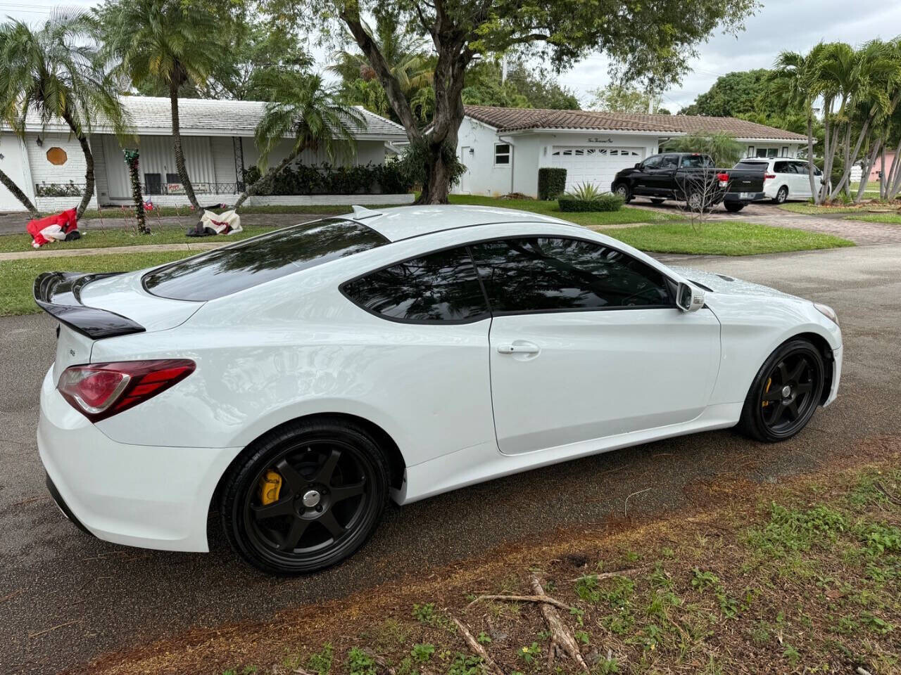 2016 Hyundai Genesis Coupe in Hollywood, FL 33023-1906 - 18092585 23