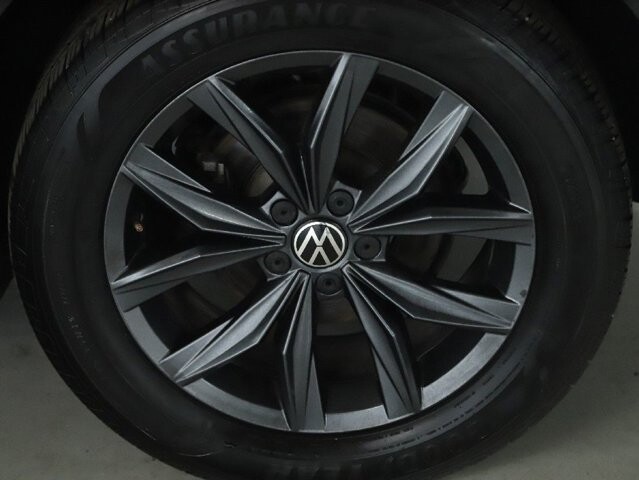 2022 Volkswagen Tiguan in Bedford, OH 44146 - 18092593 40