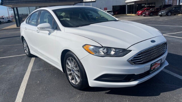 2017 Ford Fusion in Dallas, TX 75228 - 18092601 3