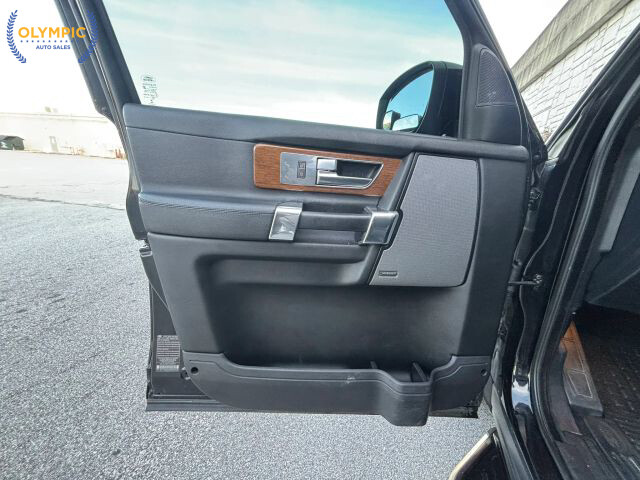 2016 Land Rover LR4 in Decatur, GA 30032 - 18092605 42