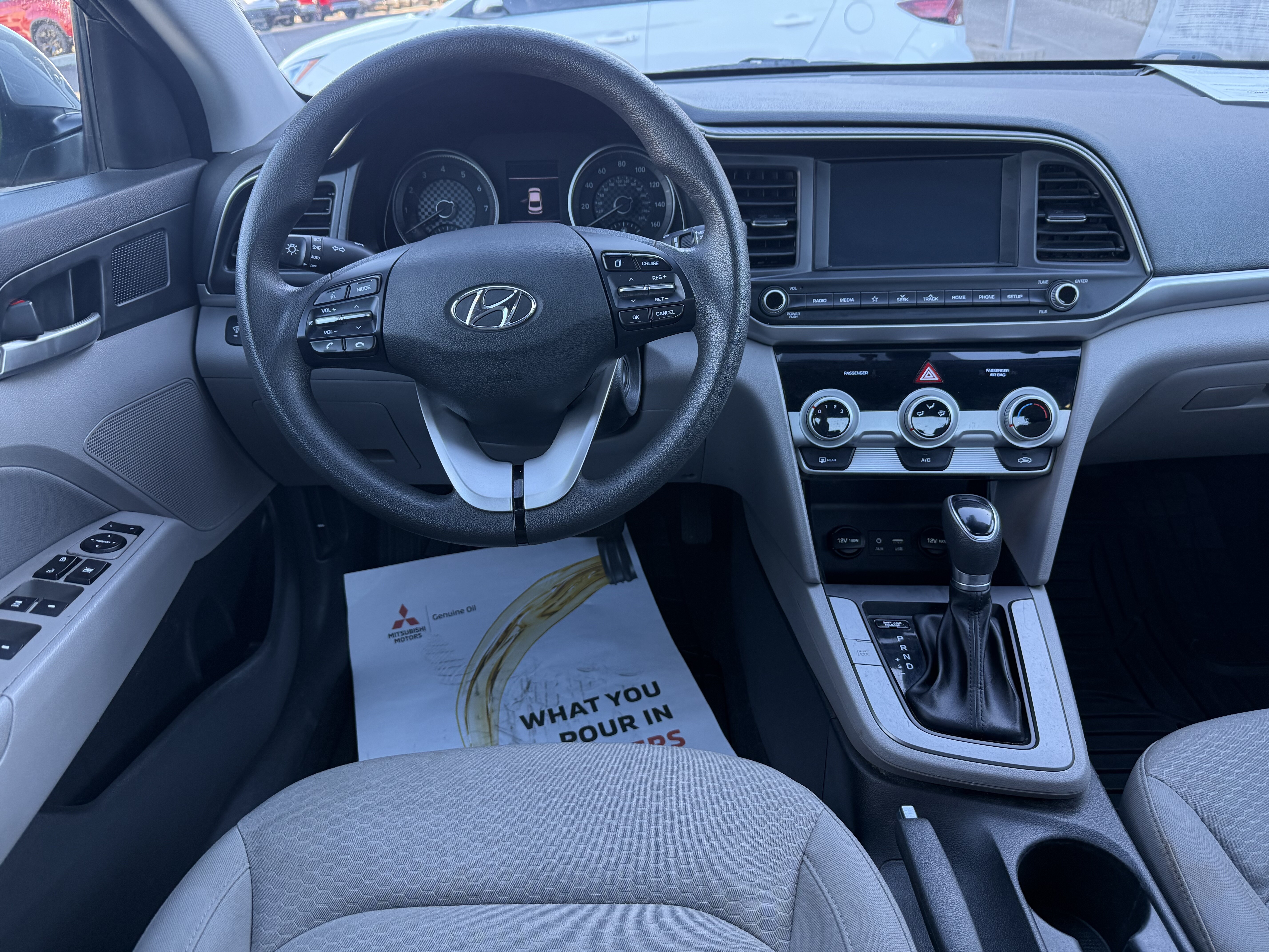 2019 Hyundai Elantra in Phoenix, AZ 85022 - 18092610 7