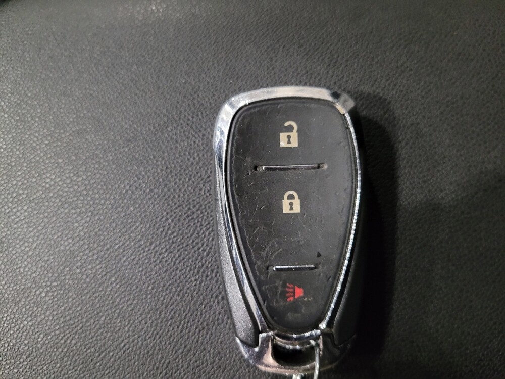 2020 Chevrolet Equinox in Plymouth Meeting, PA 19462 - 18092613 32