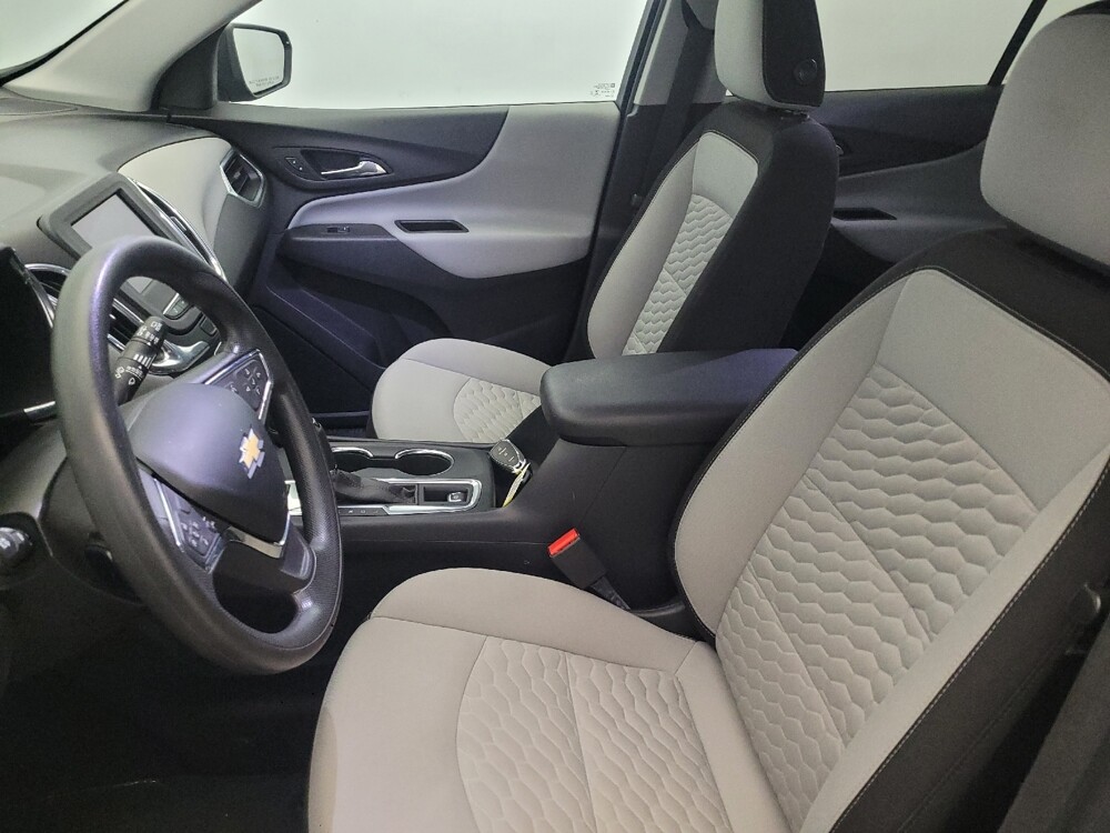 2020 Chevrolet Equinox in Plymouth Meeting, PA 19462 - 18092613 17