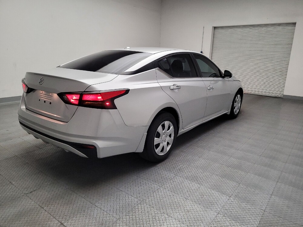 2020 Nissan Altima in Torrance, CA 90504 - 18092615 9