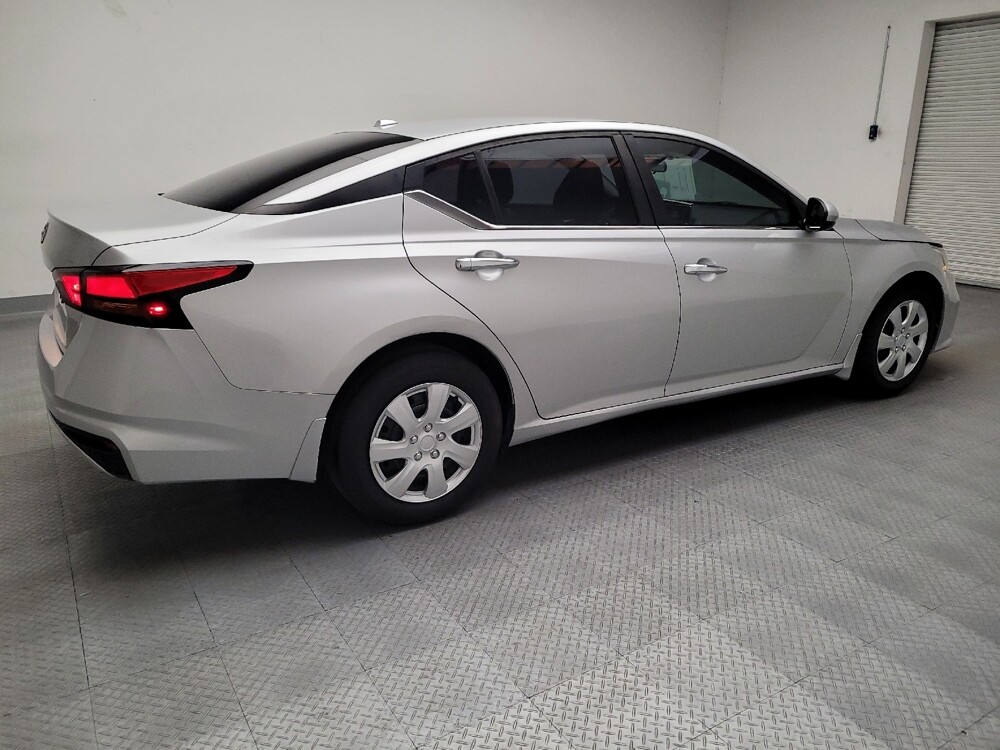 2020 Nissan Altima in Torrance, CA 90504 - 18092615 10