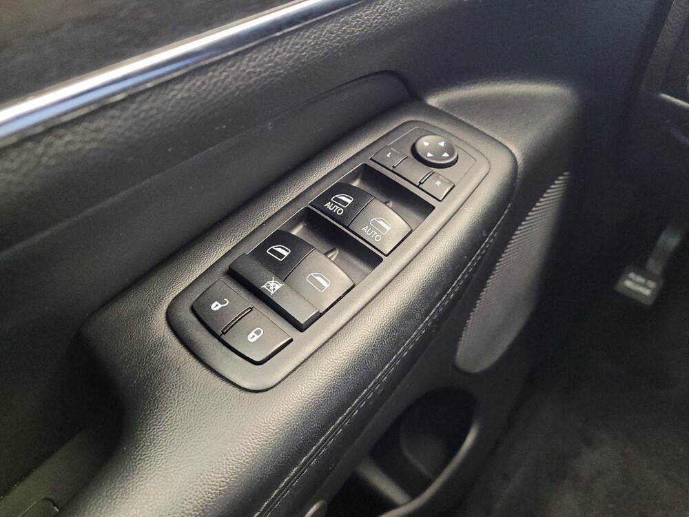 2018 Jeep Grand Cherokee in Fairfield, OH 45014 - 18092622 27