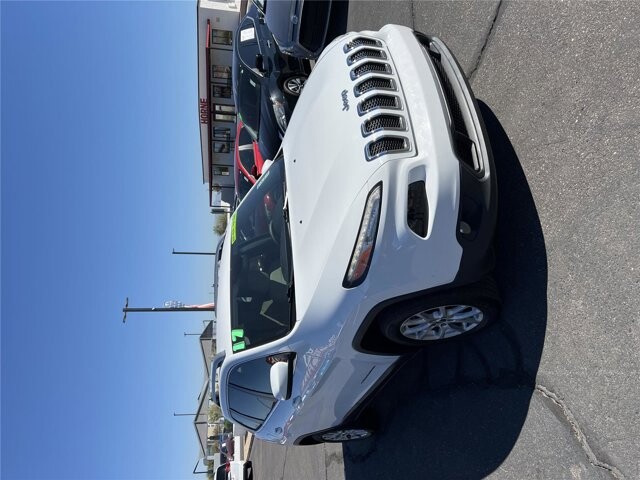 2017 Jeep Cherokee in Mesa, AZ 85212 - 18092629 3
