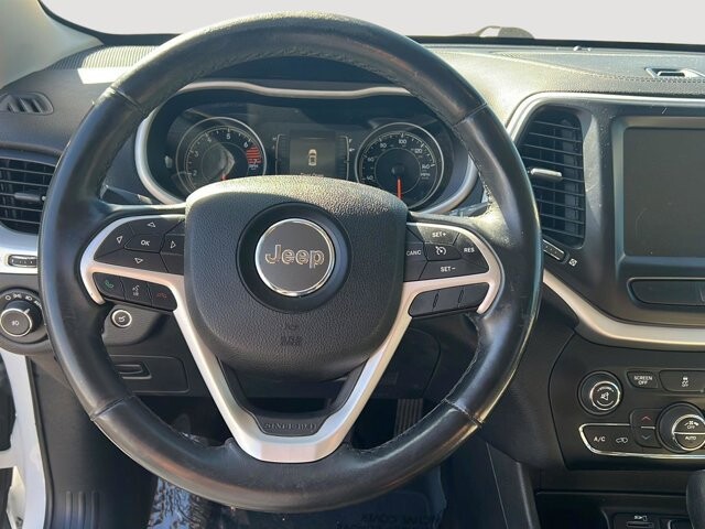 2017 Jeep Cherokee in Mesa, AZ 85212 - 18092629 12