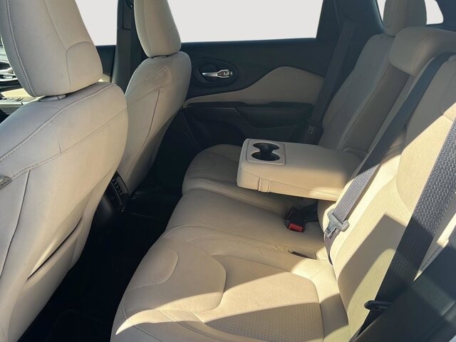 2017 Jeep Cherokee in Mesa, AZ 85212 - 18092629 15