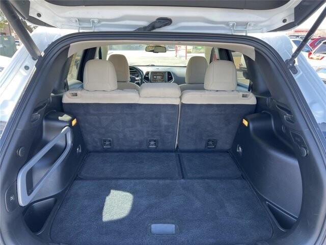 2017 Jeep Cherokee in Mesa, AZ 85212 - 18092629 15