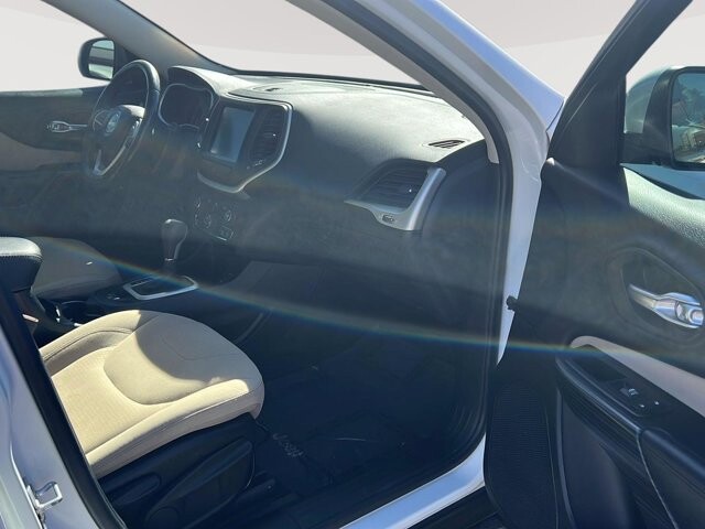 2017 Jeep Cherokee in Mesa, AZ 85212 - 18092629 19