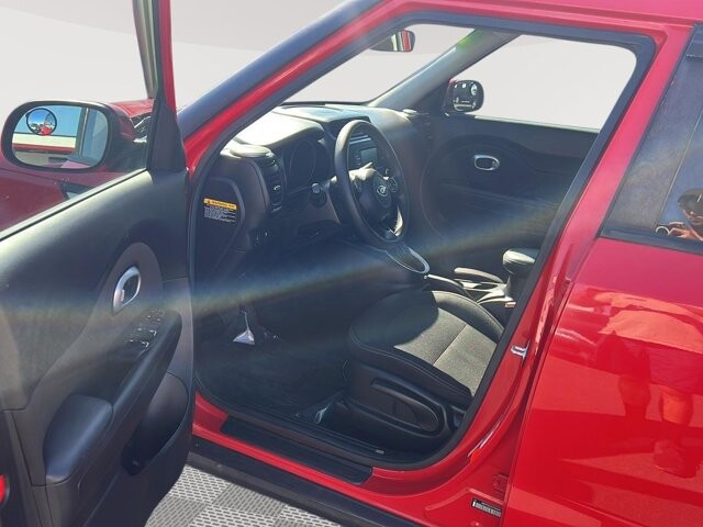 2017 Kia Soul in Mesa, AZ 85212 - 18092630 9