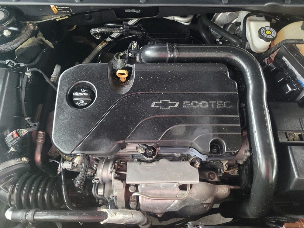 2017 Chevrolet Malibu in Union City, GA 30291 - 18092639 30