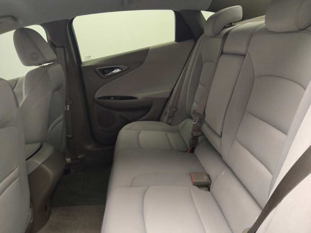 2017 Chevrolet Malibu in Union City, GA 30291 - 18092639 18