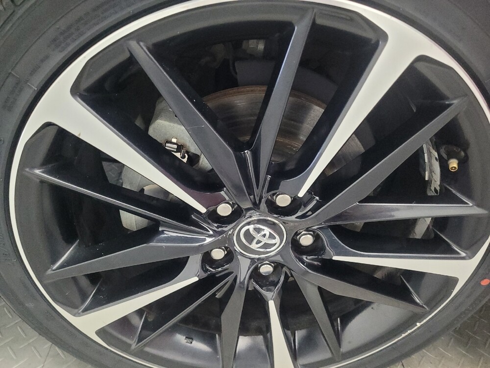 2020 Toyota Camry in Knoxville, TN 37923 - 18092647 31