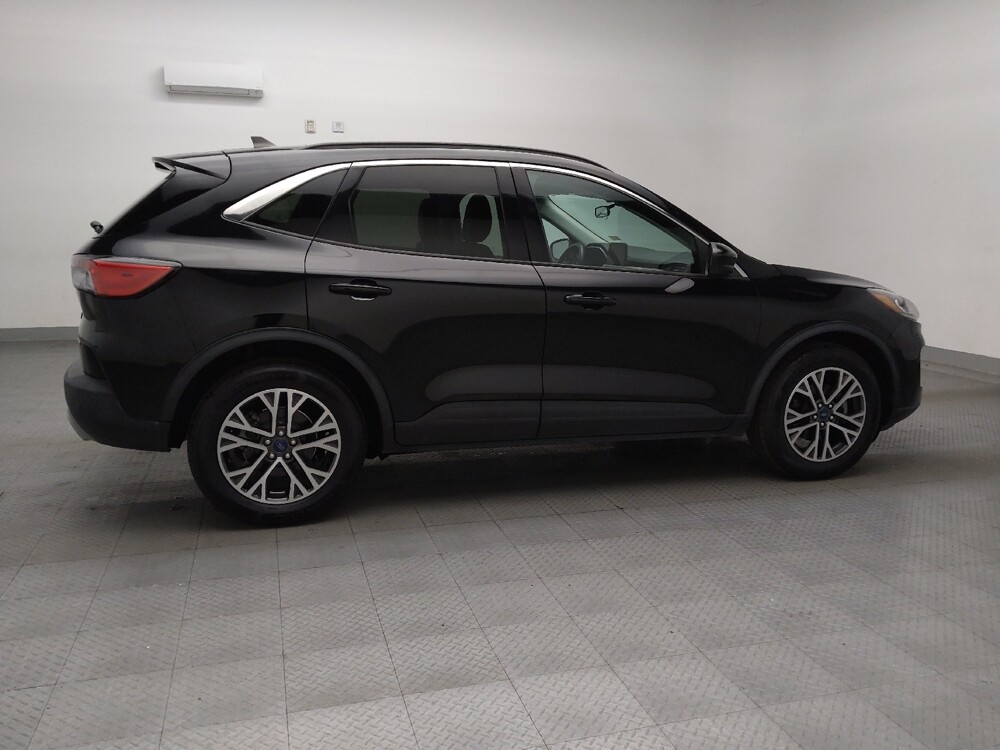 2022 Ford Escape in Fort Worth, TX 76116 - 18092654 10