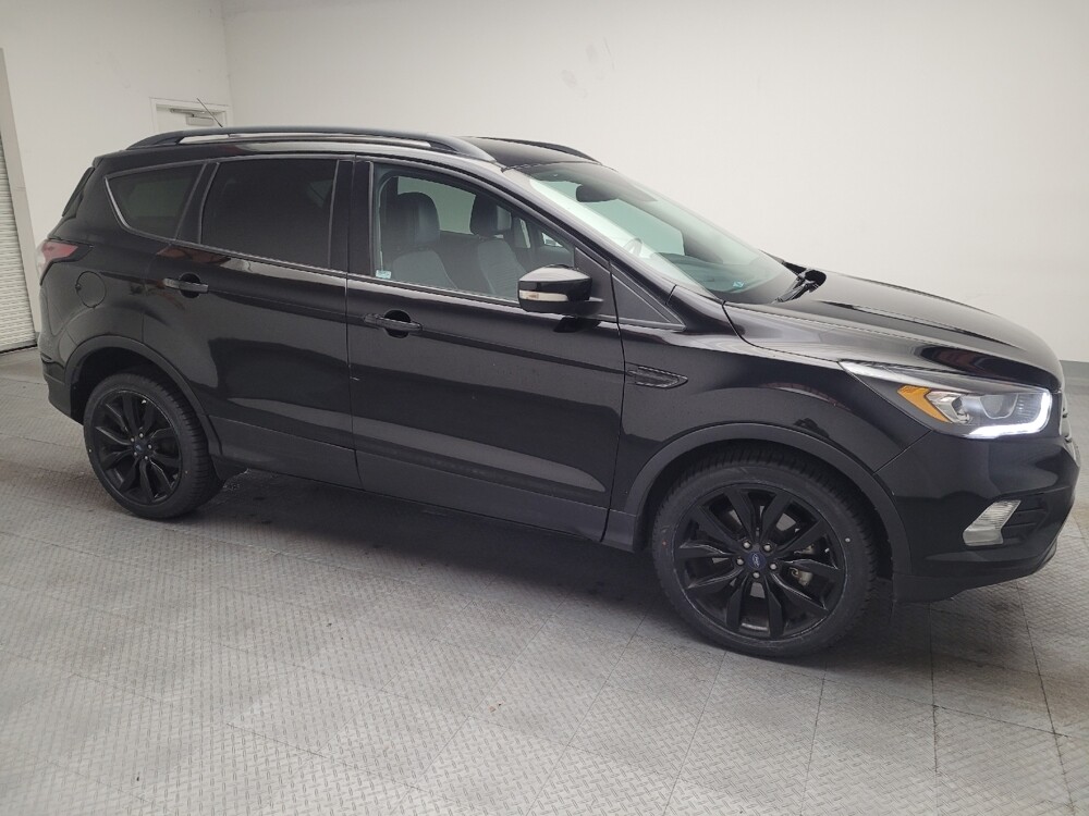 2017 Ford Escape in Downey, CA 90241 - 18092661 11