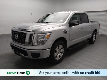 2017 Nissan Titan in Lewisville, TX 75067