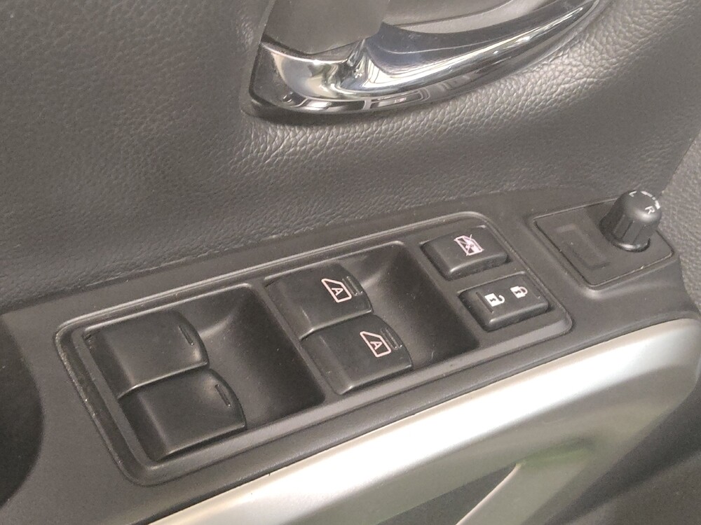 2017 Nissan Titan in Lewisville, TX 75067 - 18092667 27