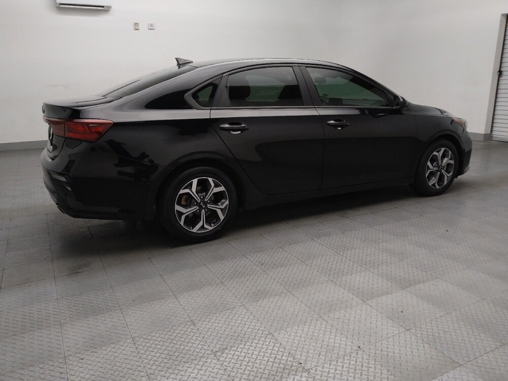 2021 Kia Forte in Oklahoma City, OK 73139 - 18092668 10