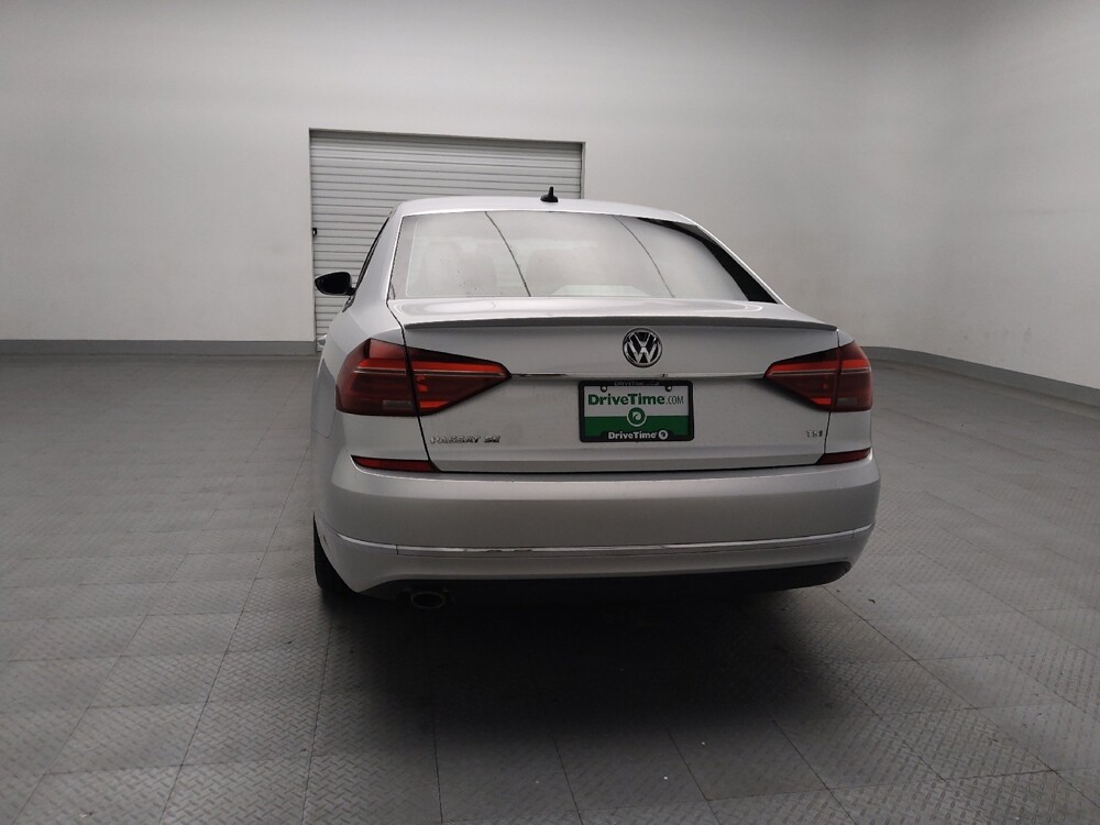 2018 Volkswagen Passat in Lubbock, TX 79424 - 18092679 7