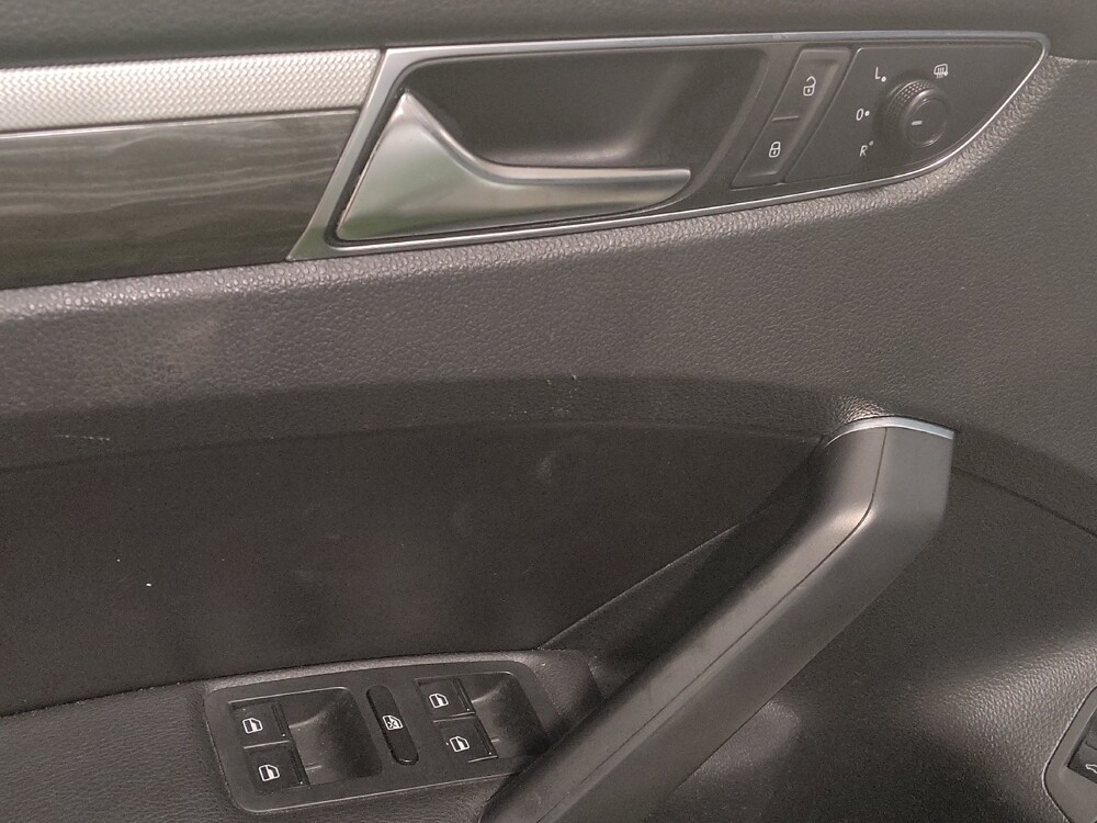 2018 Volkswagen Passat in Lubbock, TX 79424 - 18092679 27