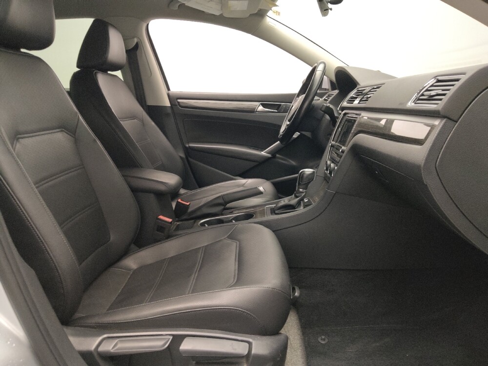 2018 Volkswagen Passat in Lubbock, TX 79424 - 18092679 21