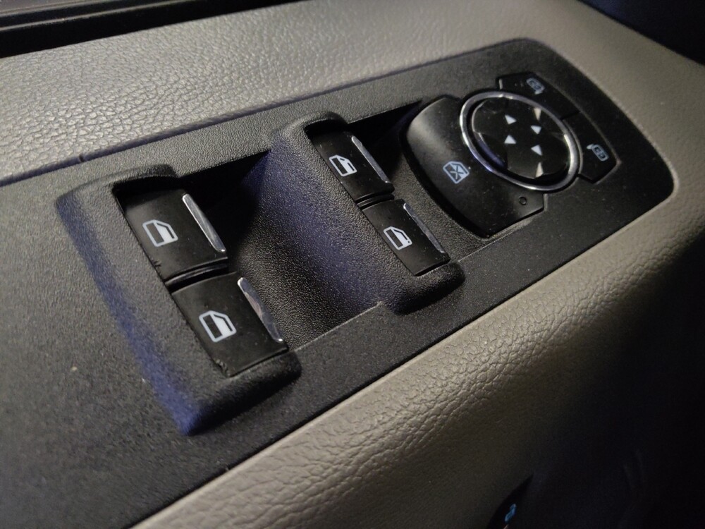 2015 Ford F150 in Glendale, AZ 85301 - 18092689 27