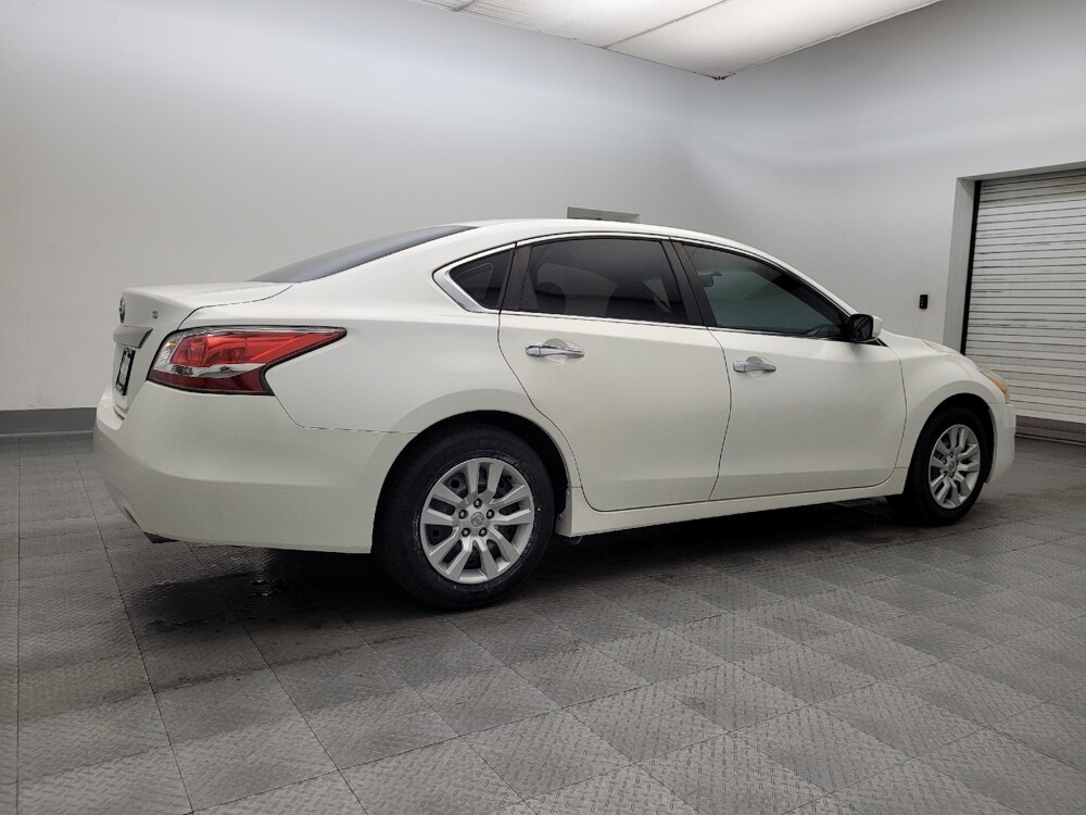 2015 Nissan Altima in Phoenix, AZ 85015 - 18092691 10