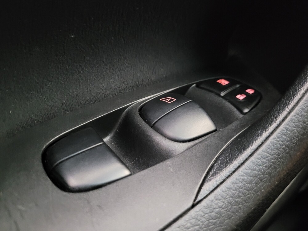 2015 Nissan Altima in Phoenix, AZ 85015 - 18092691 27