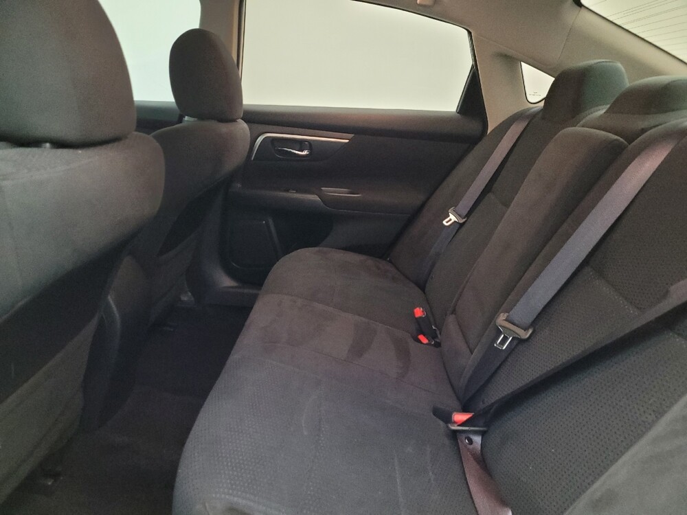 2015 Nissan Altima in Phoenix, AZ 85015 - 18092691 18