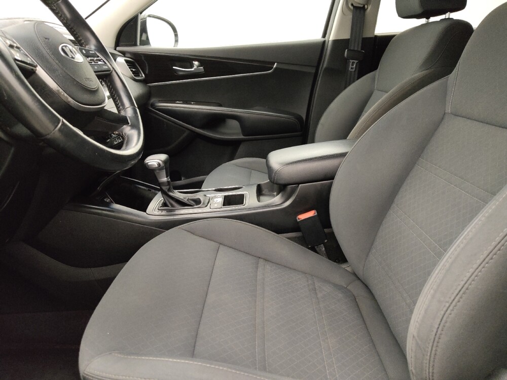 2019 Kia Sorento in Tampa, FL 33612 - 18092695 17