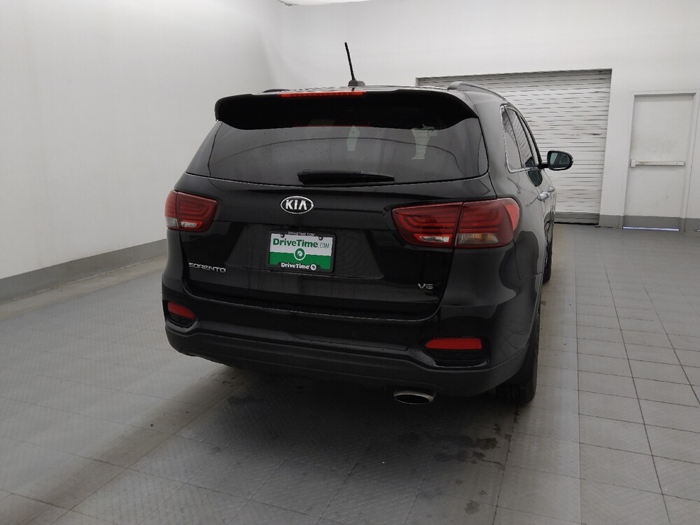 2019 Kia Sorento in Tampa, FL 33612 - 18092695 7