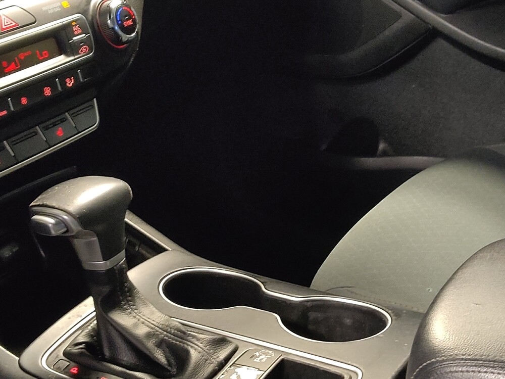 2019 Kia Sorento in Tampa, FL 33612 - 18092695 26