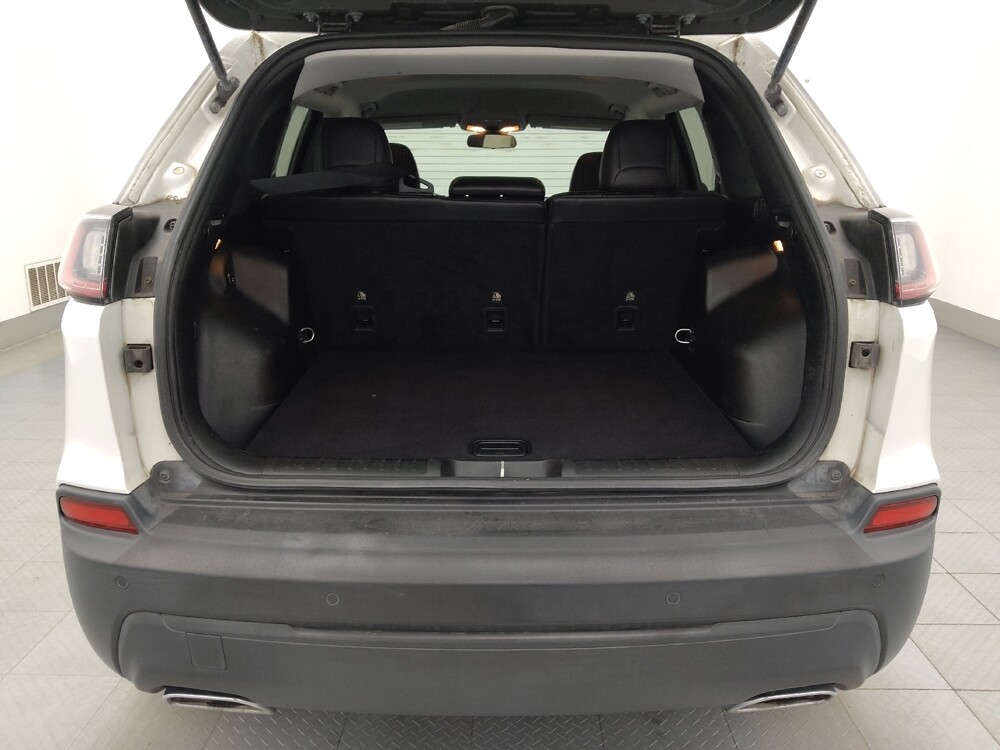 2019 Jeep Cherokee in Tampa, FL 33619 - 18092697 29