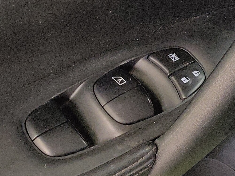 2020 Nissan Rogue in Tampa, FL 33612 - 18092698 27