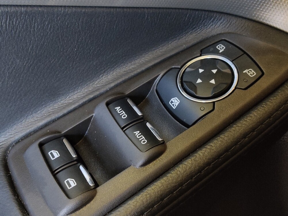 2015 Ford Explorer in Tampa, FL 33612 - 18092700 27