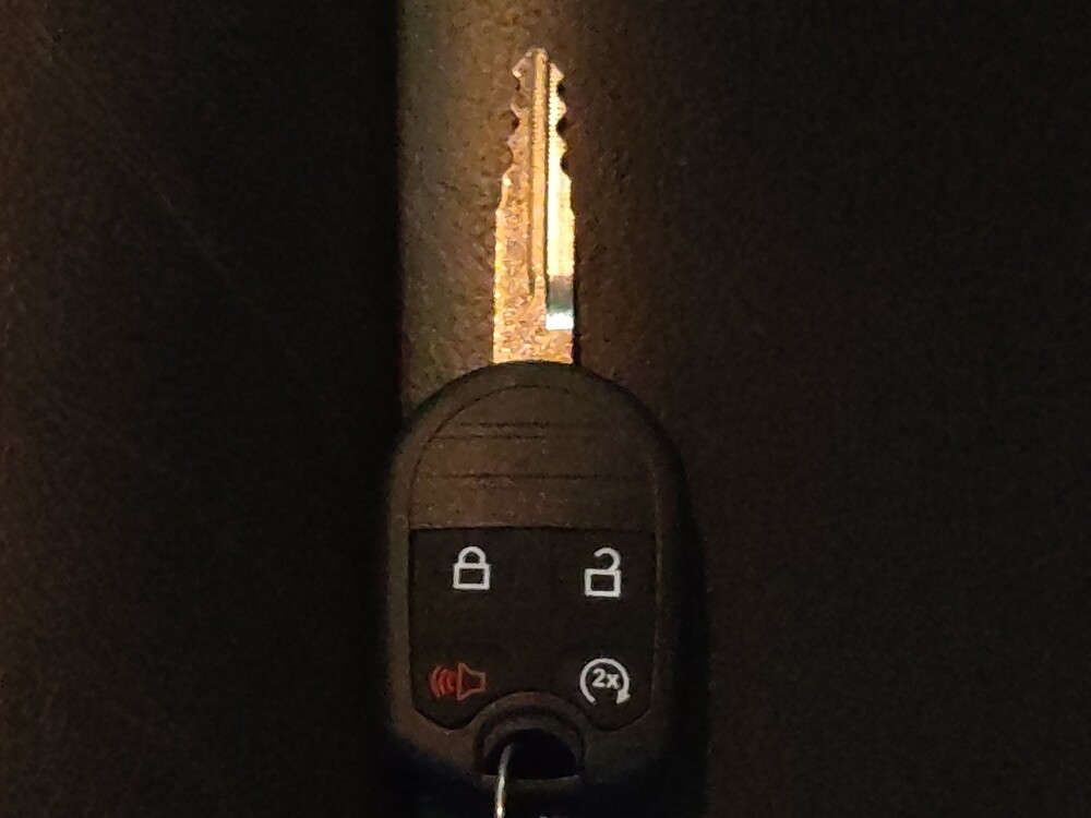 2015 Ford Explorer in Tampa, FL 33612 - 18092700 32