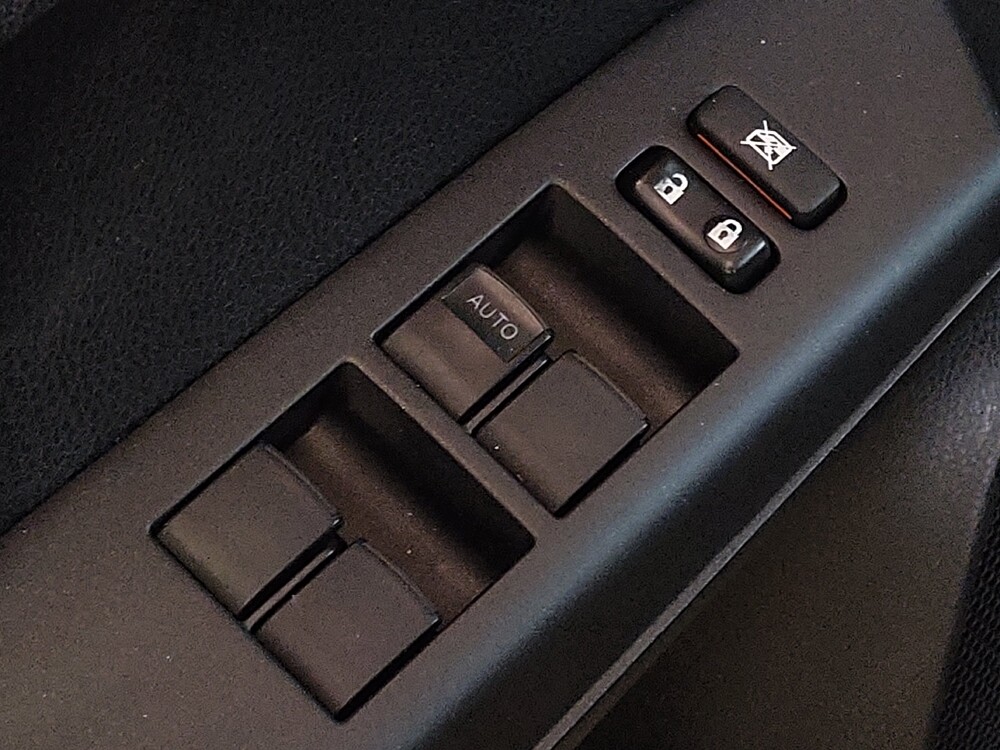 2017 Toyota RAV4 in Jacksonville, FL 32210 - 18092717 27